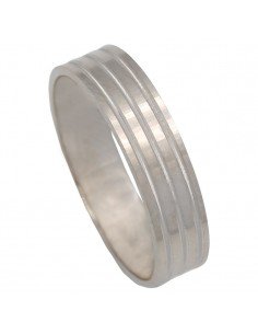 Alianza de 5mm en oro blanco con gallones y acabado en brillo.